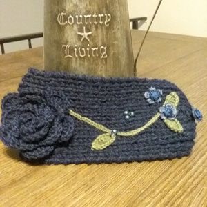 Knitted Blue and Green  Flowers Beads